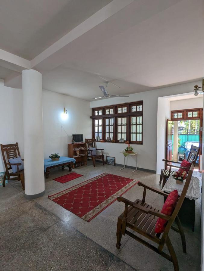 Shiranthi Guest House Rajagiriya Dış mekan fotoğraf