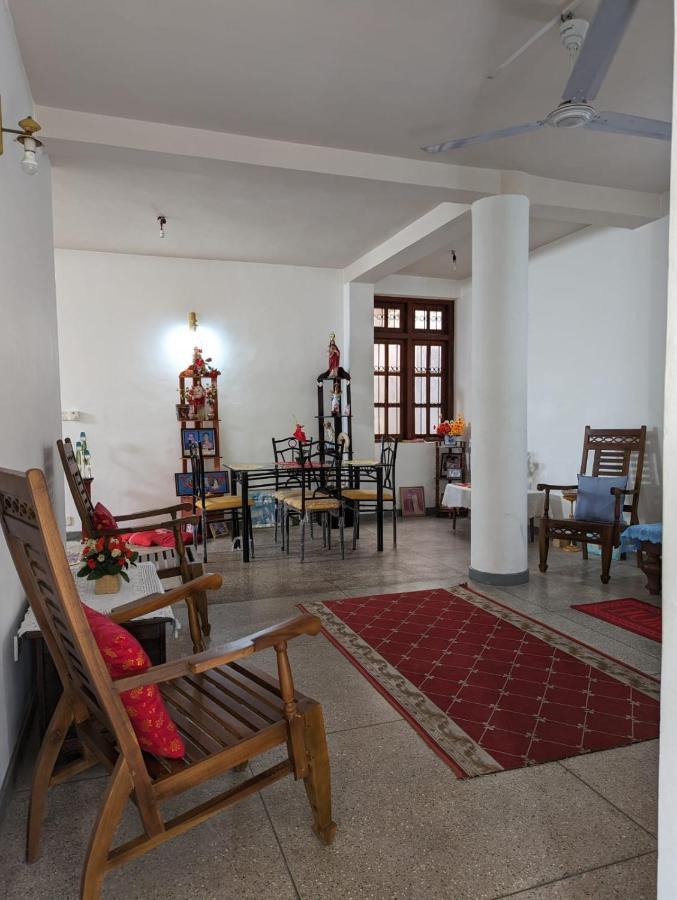 Shiranthi Guest House Rajagiriya Dış mekan fotoğraf